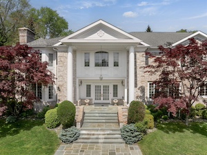 2 Coventry Court