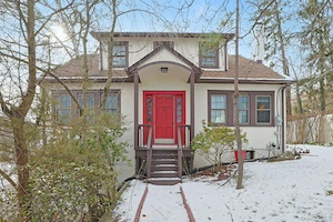 32 Lynwood Road