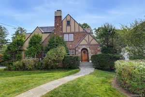 15 Stratton Road
