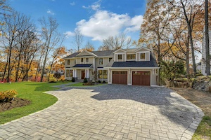 32 Sycamore Road