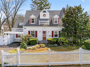 7 Winthrop Lane
