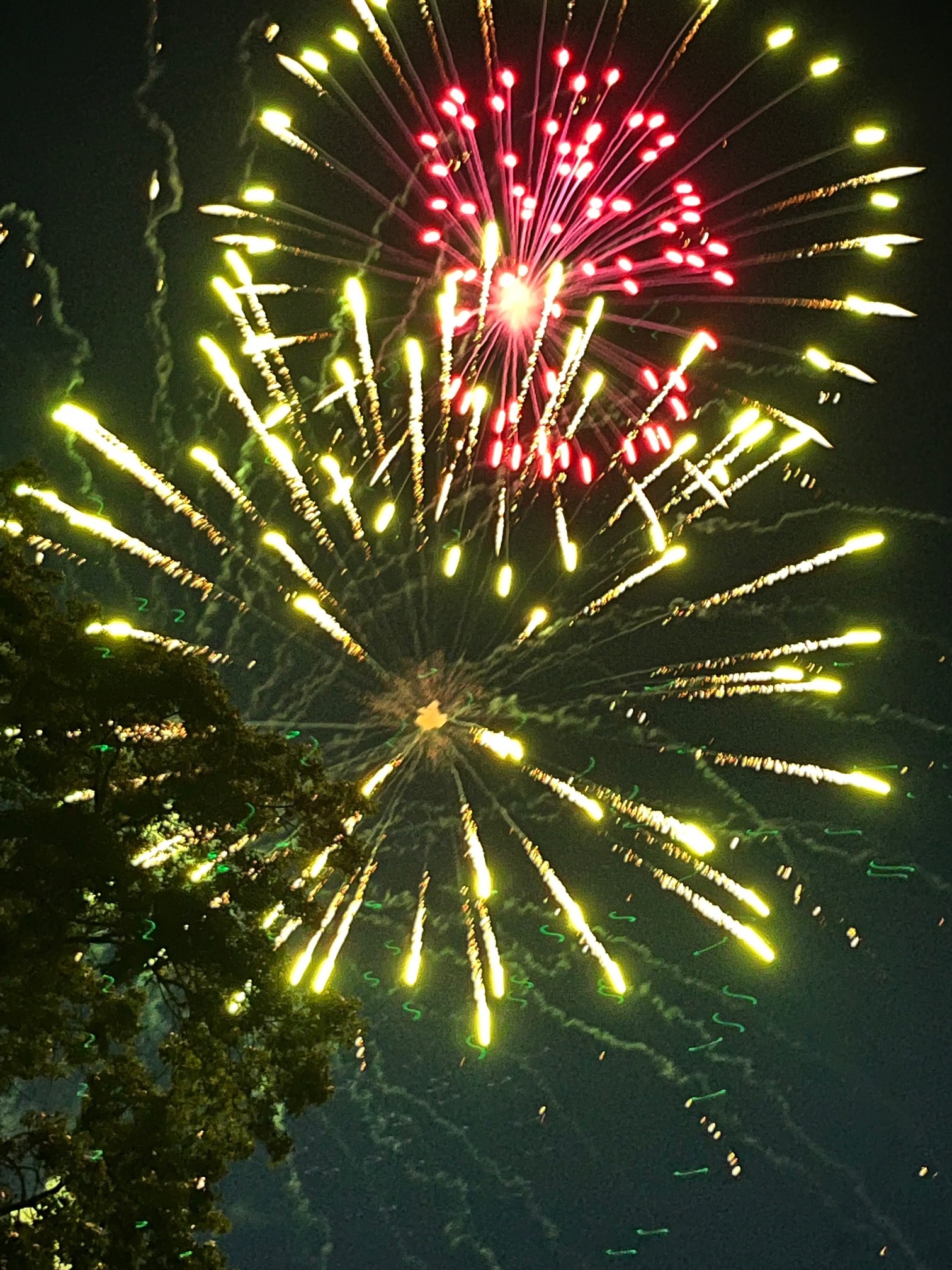 A Lively Fireworks Show at the Scarsdale Pool