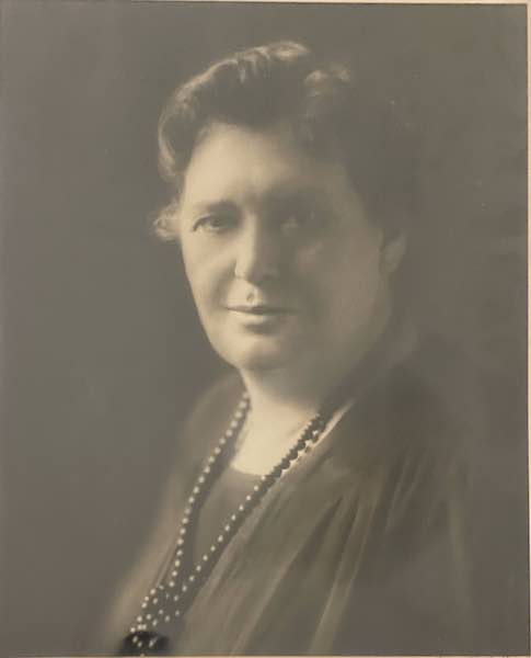BellaPortrait